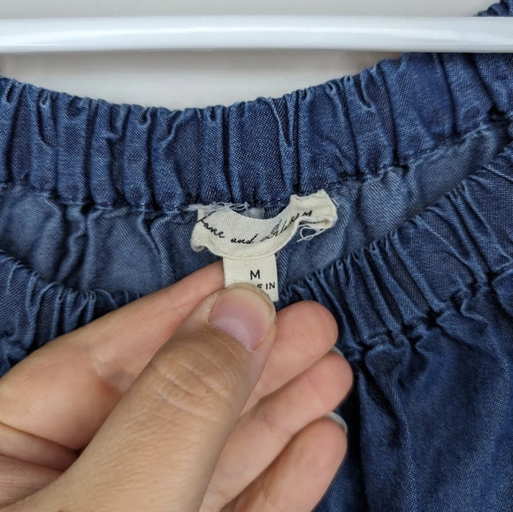 Jane & Delancey Blue Denim Style Off The Shoulder Top Ruffle Sleeve Women Medium - Picture 6 of 9